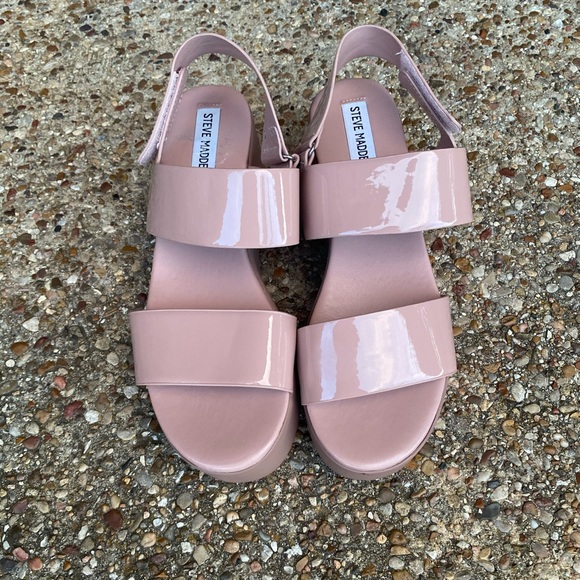 NEW Steve Madden beige patent platform - Picture 1 of 3